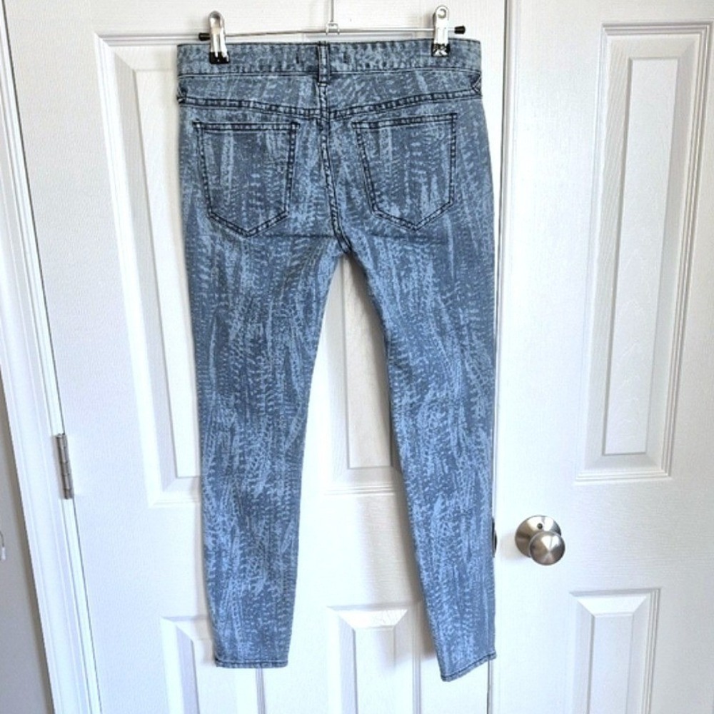 Free People Low Rise Blue Jeans Denim Skinny Pants Zip Ankles Womens 26 - Picture 12 of 16